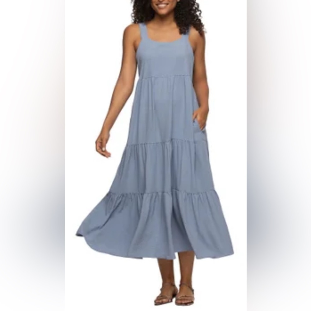 🌸 NWOT Tiered Maxi Sundress – Effortless,Flowy & Chic! 🌸